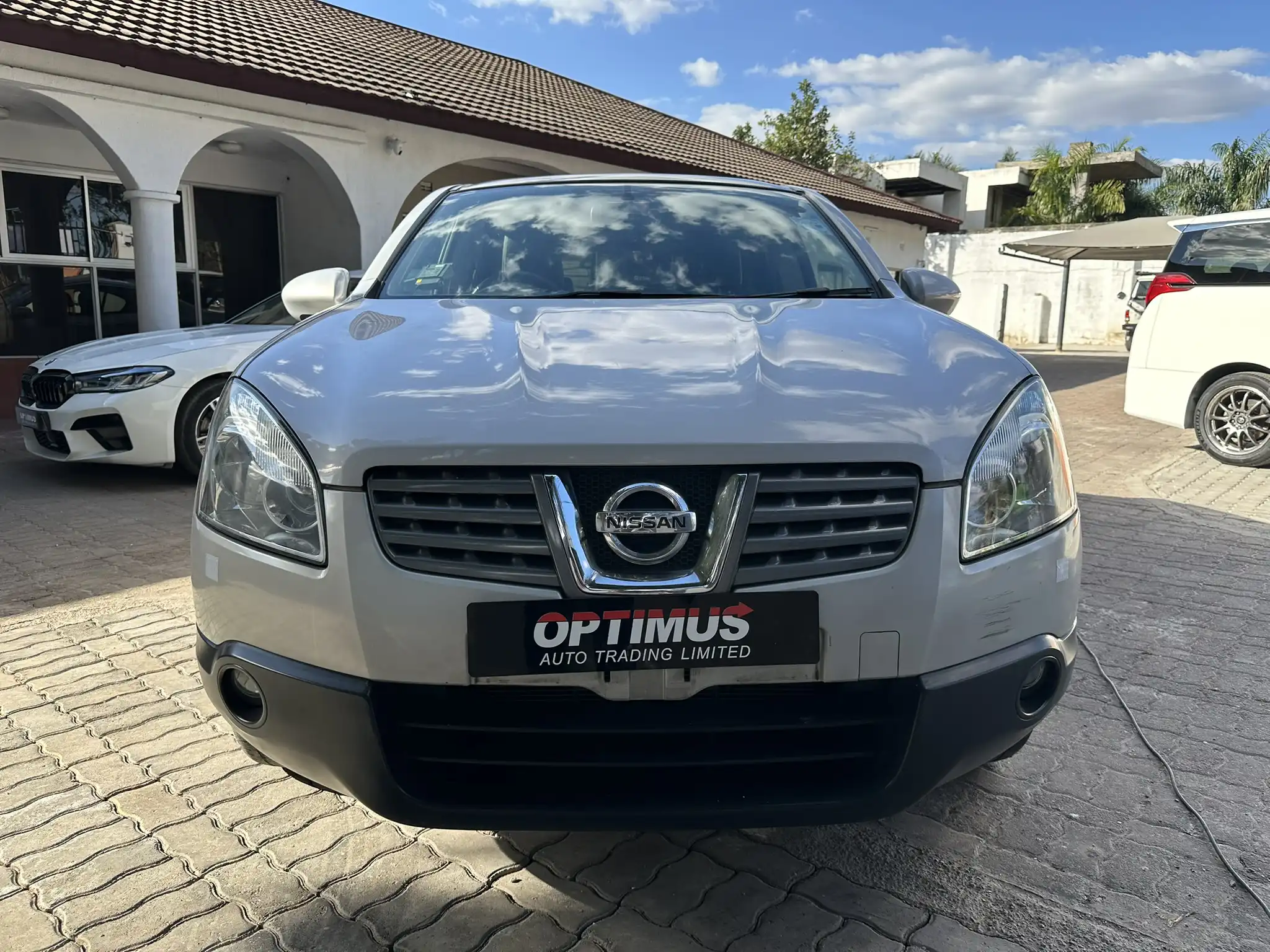 Zambia used car sale 2009 Nissan Qashqai 1