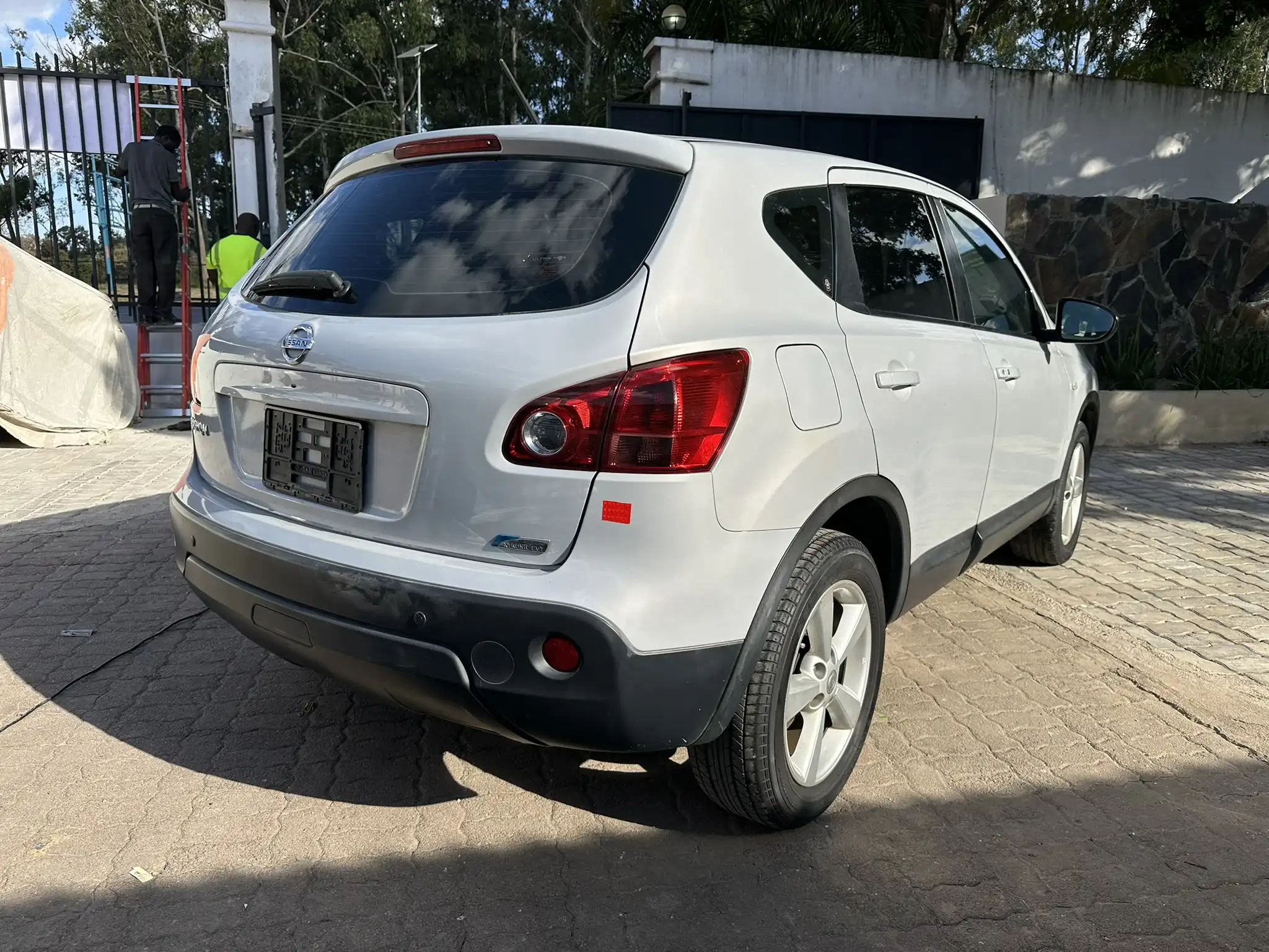 Zambia used car sale 2009 Nissan Qashqai 5
