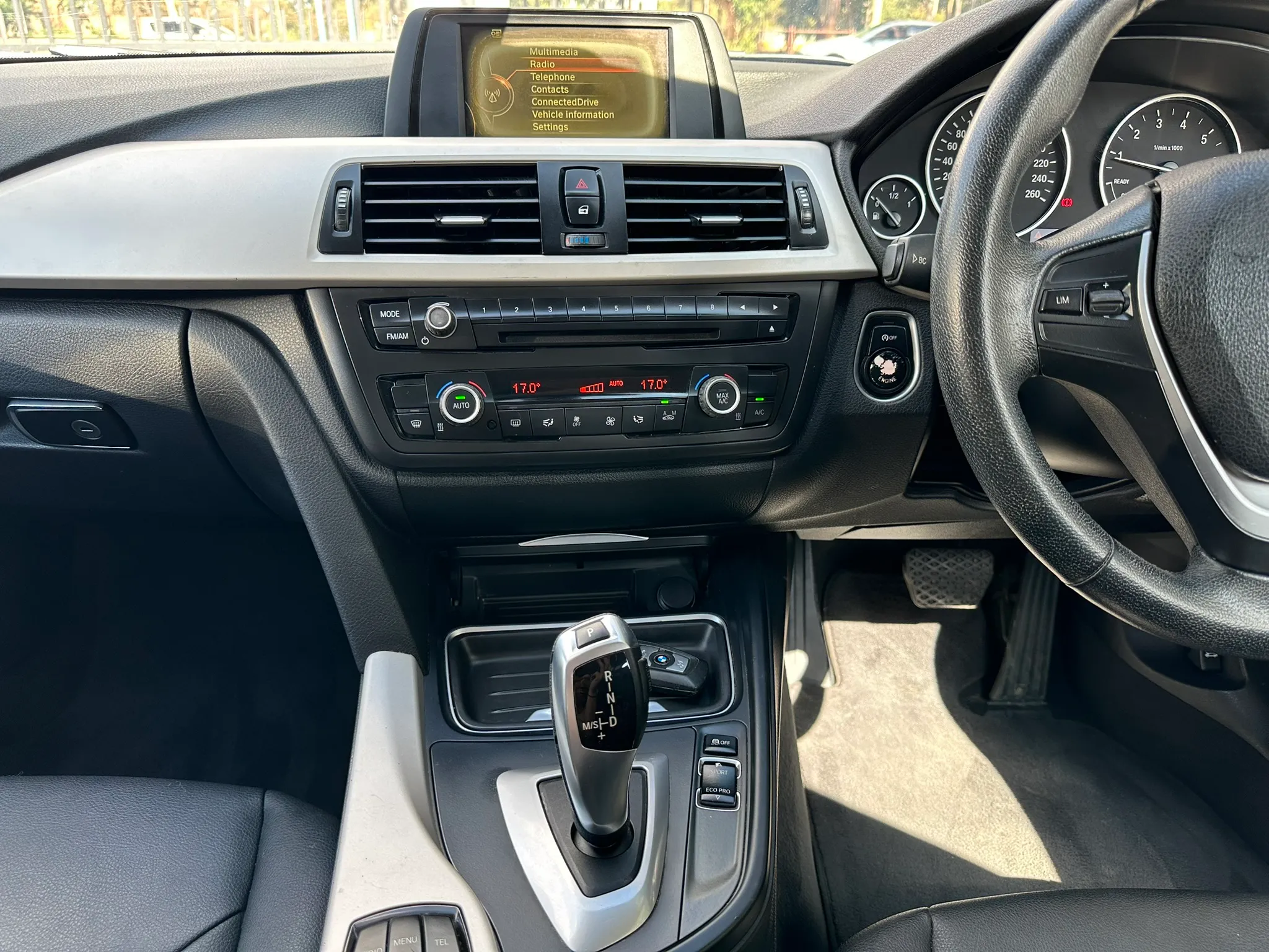Zambia used car sale 2014 BMW 3 Series 12