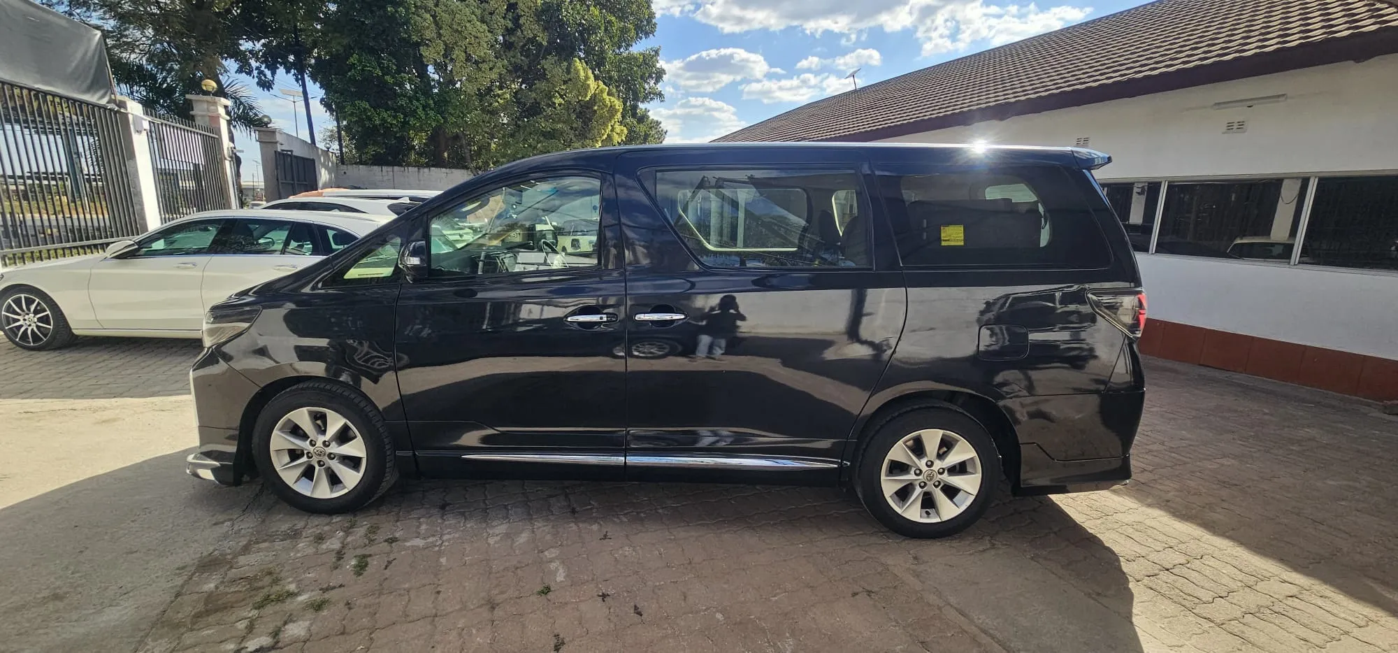Zambia used car sale 2014 Toyota Alphard 1