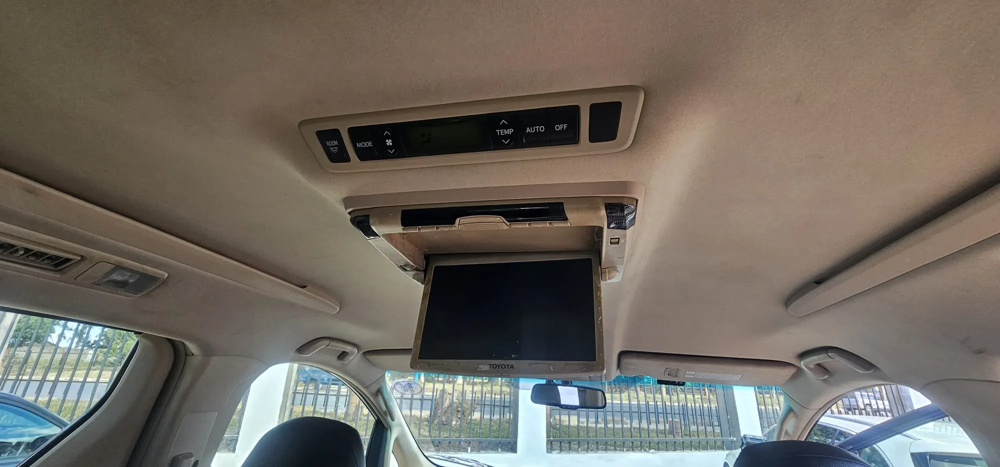 Zambia used car sale 2014 Toyota Alphard 14