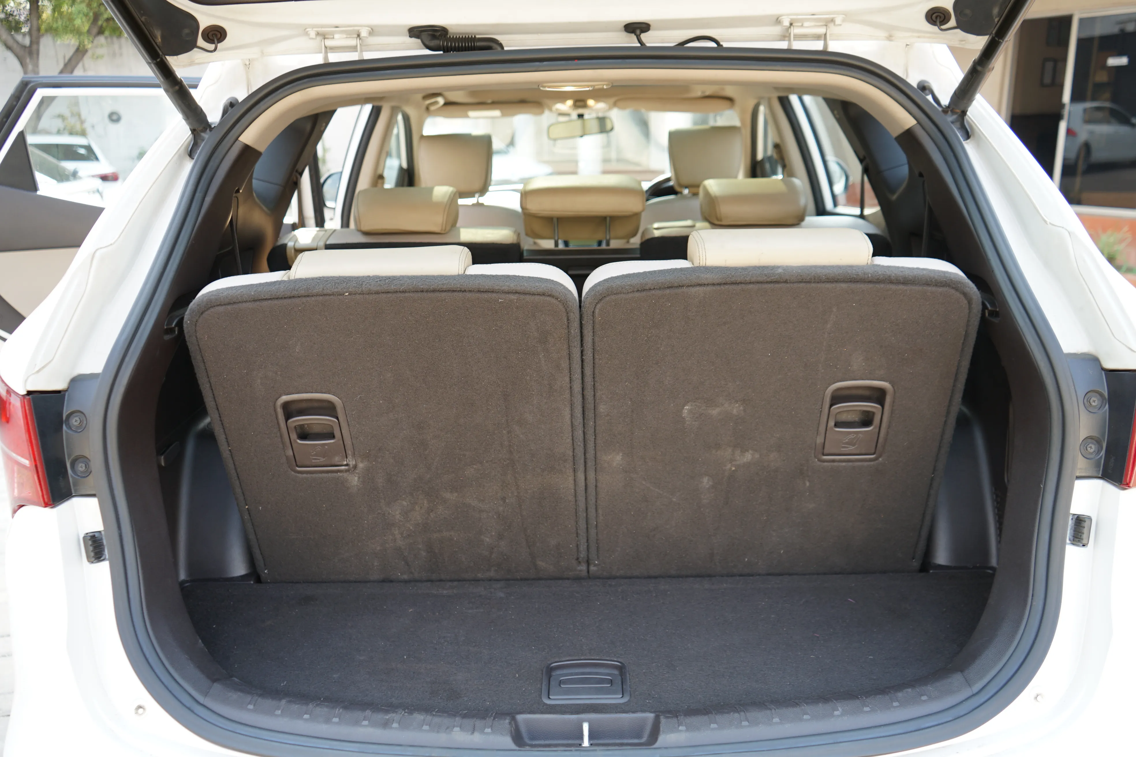 Zambia used car sale 2015 Hyundai SantaFe 26