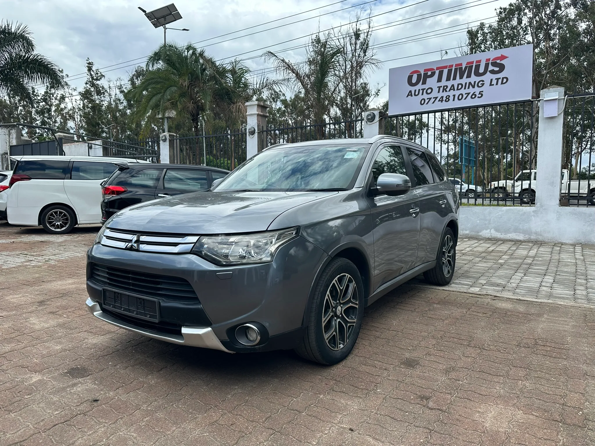 Zambia used car sale 2015 Mitsubishi Outlander