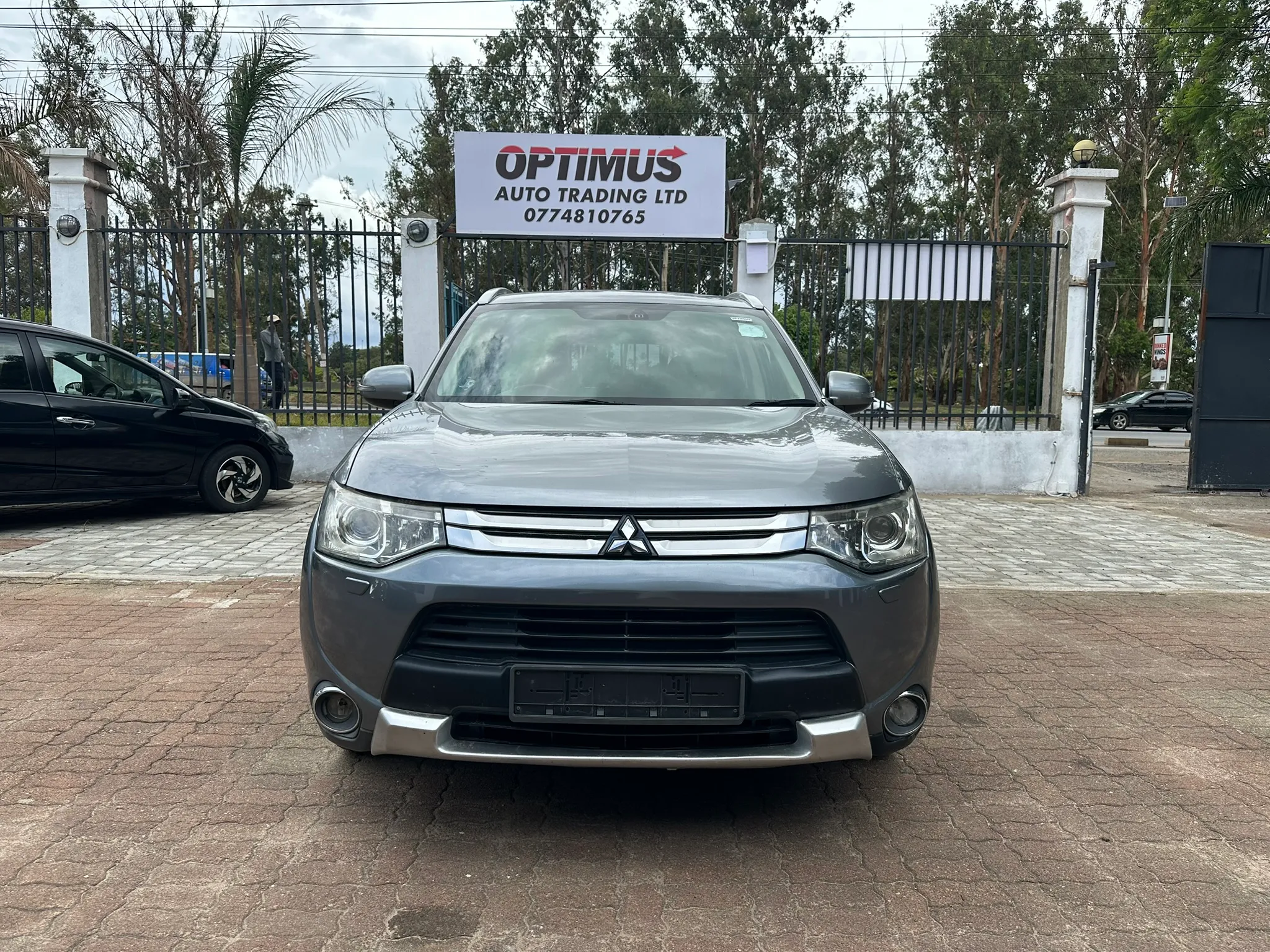 Zambia used car sale 2015 Mitsubishi Outlander 7