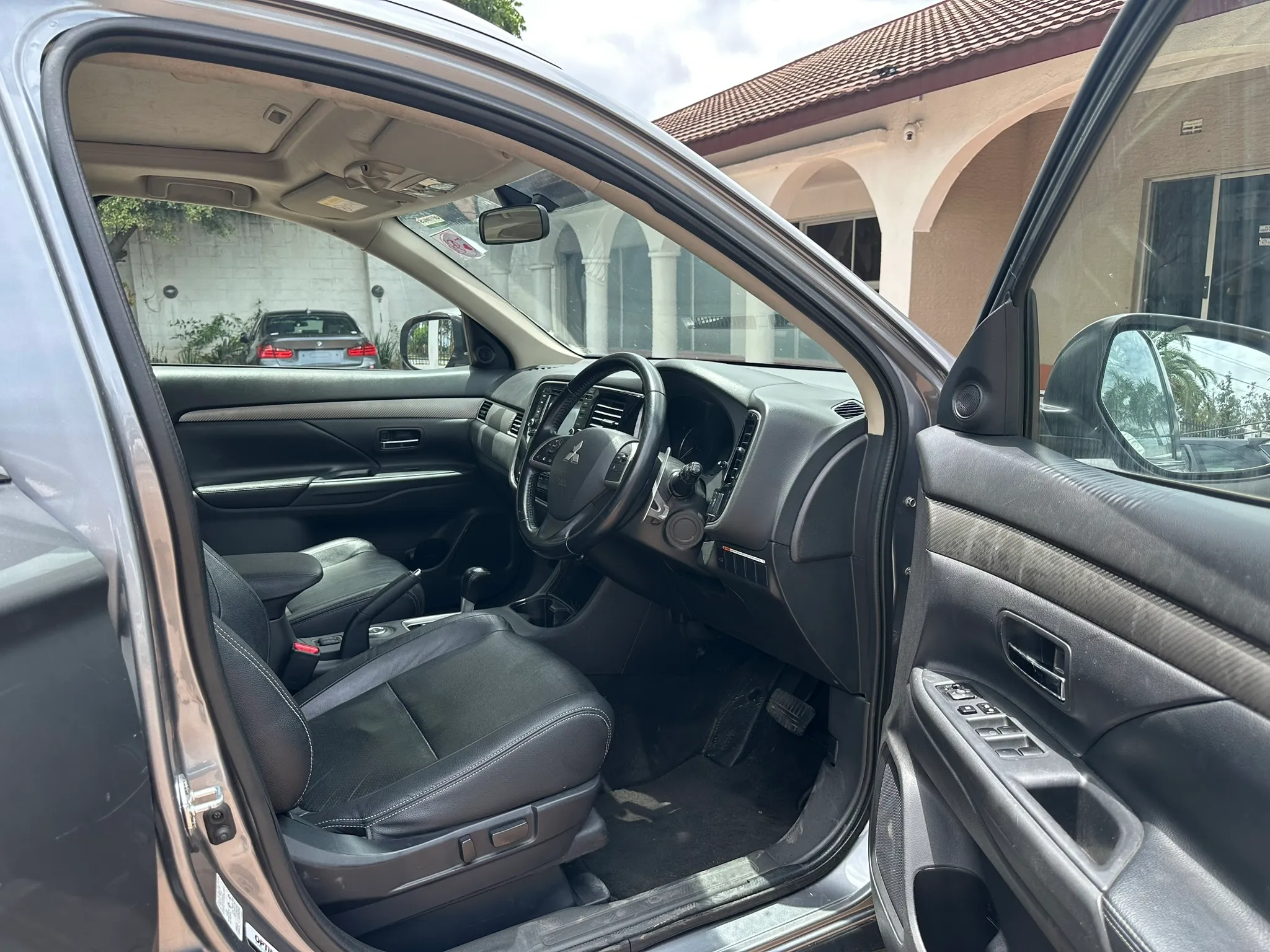 Zambia used car sale 2015 Mitsubishi Outlander 12