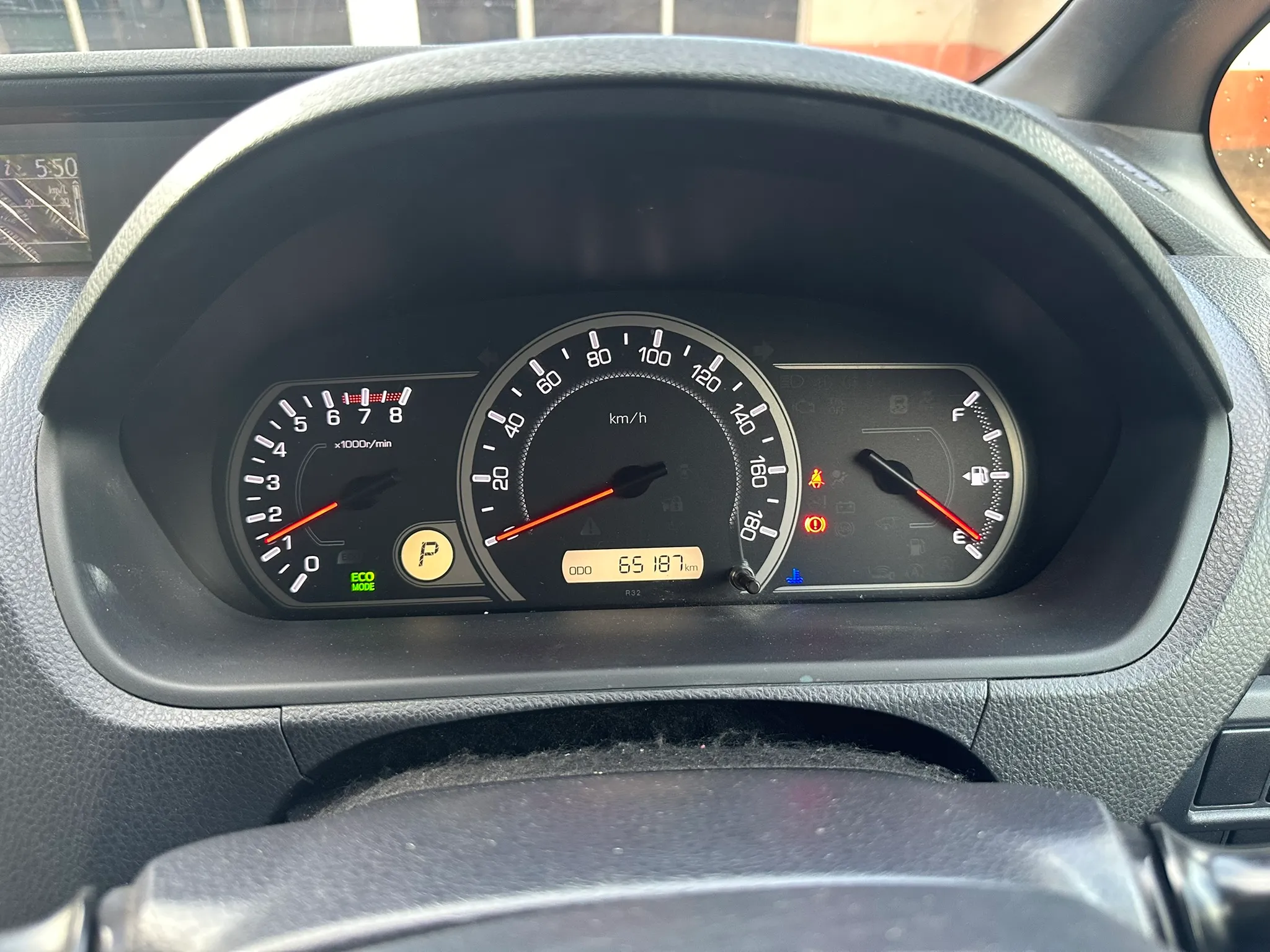 Zambia used car sale 2014 Toyota Voxy 21