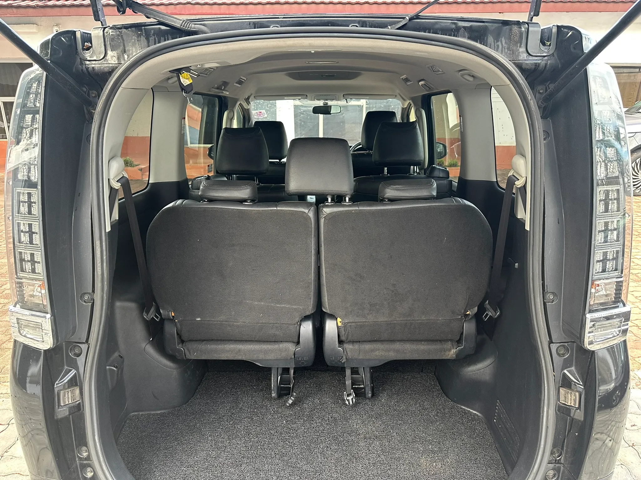 Zambia used car sale 2014 Toyota Voxy 25
