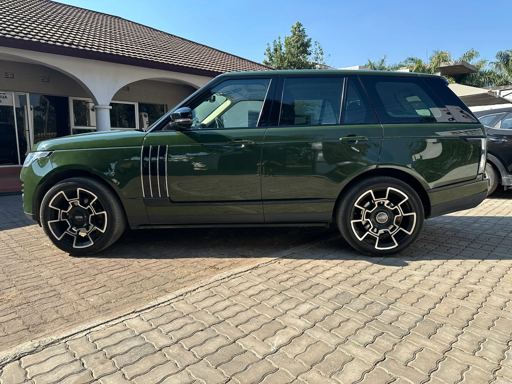 Zambia used car sale 2015 Land Rover Range Rover Vogue 1
