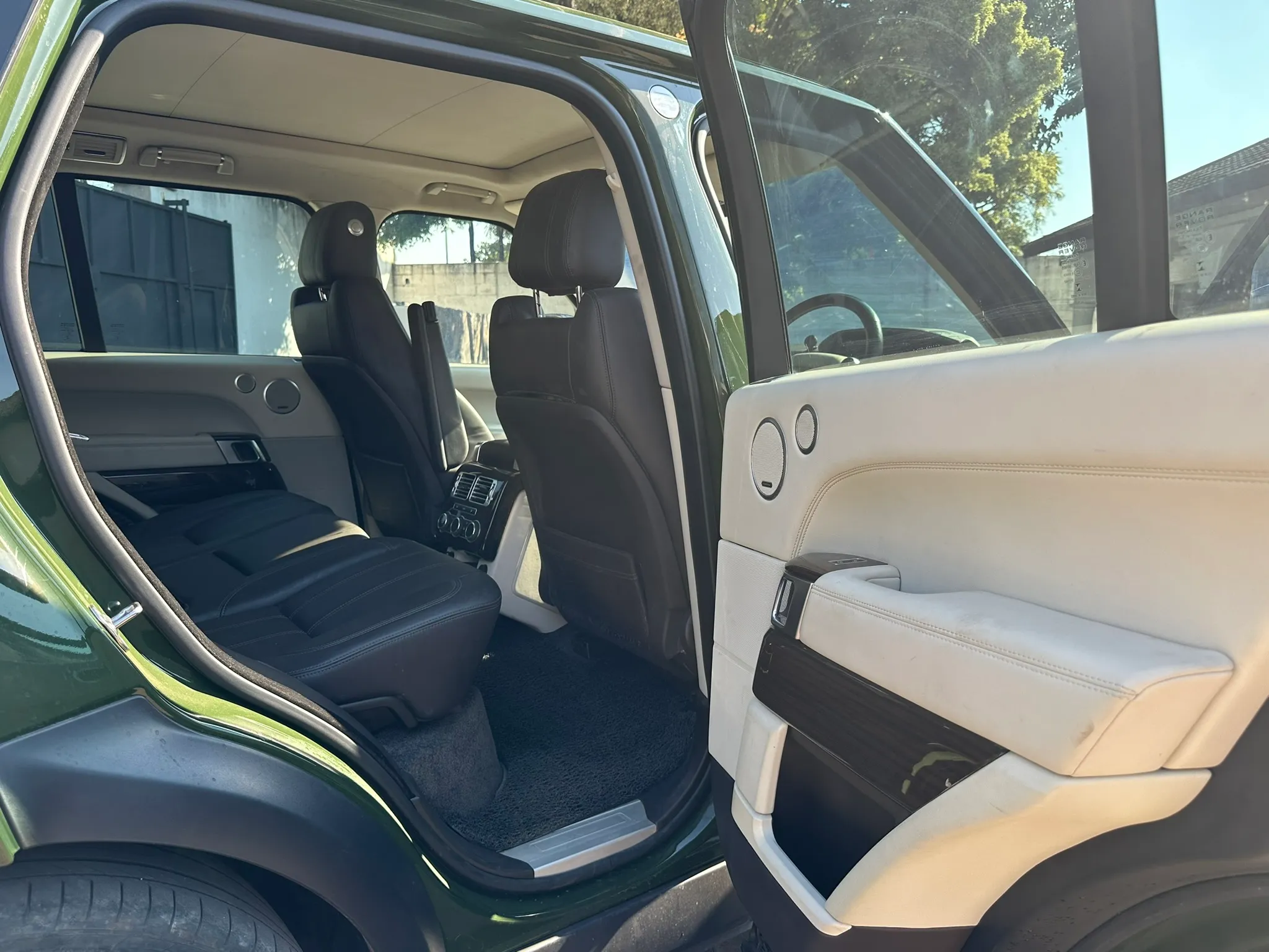 Zambia used car sale 2015 Land Rover Range Rover Vogue 15