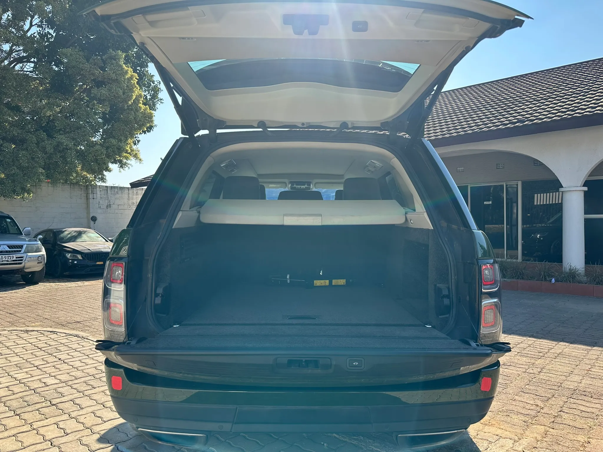 Zambia used car sale 2015 Land Rover Range Rover Vogue 19